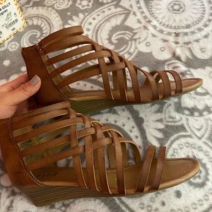 Sandals 🤩